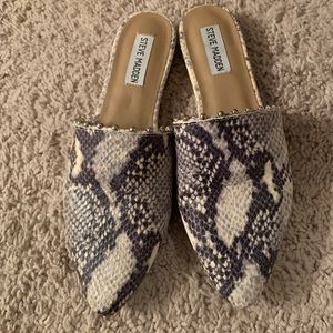 Steve Madden Snakeskin Flats